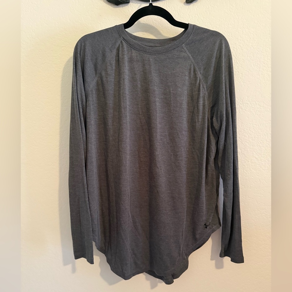 Under Armour Charcoal Long Sleeve Top, Size XL